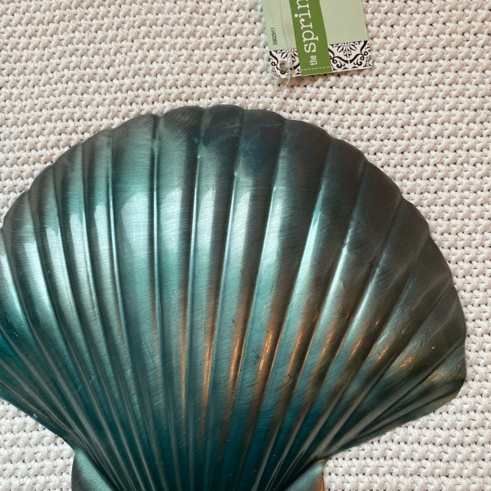 The Spring Shop Teal Shell Accent - Picture 11 of 12